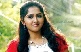 actress sanusha images